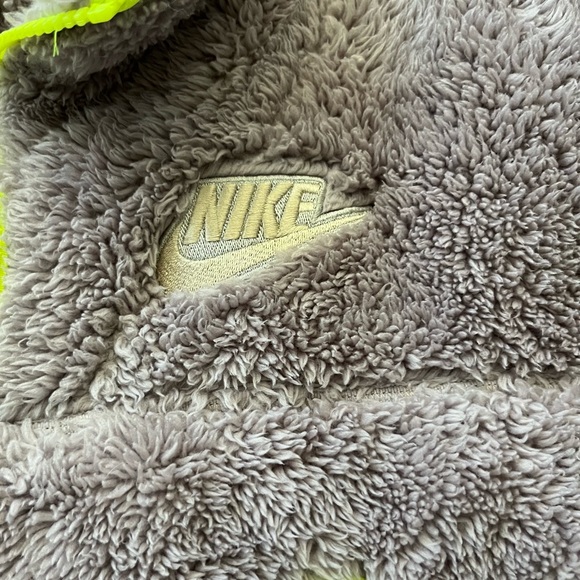 Nike Fleece Plush Oversized Cropped 1/4 Zip RARE - Picture 2 of 5